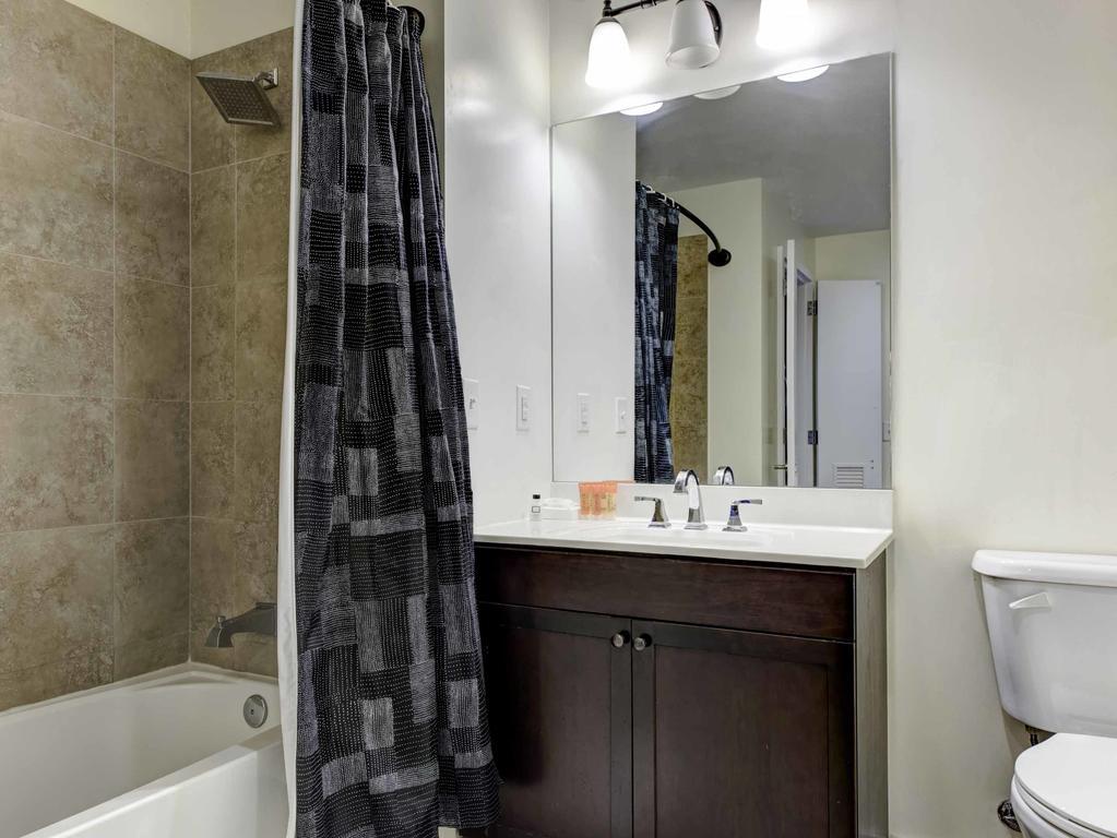 Pelicanstay Near Holland Tunnel Хоубоукън Екстериор снимка
